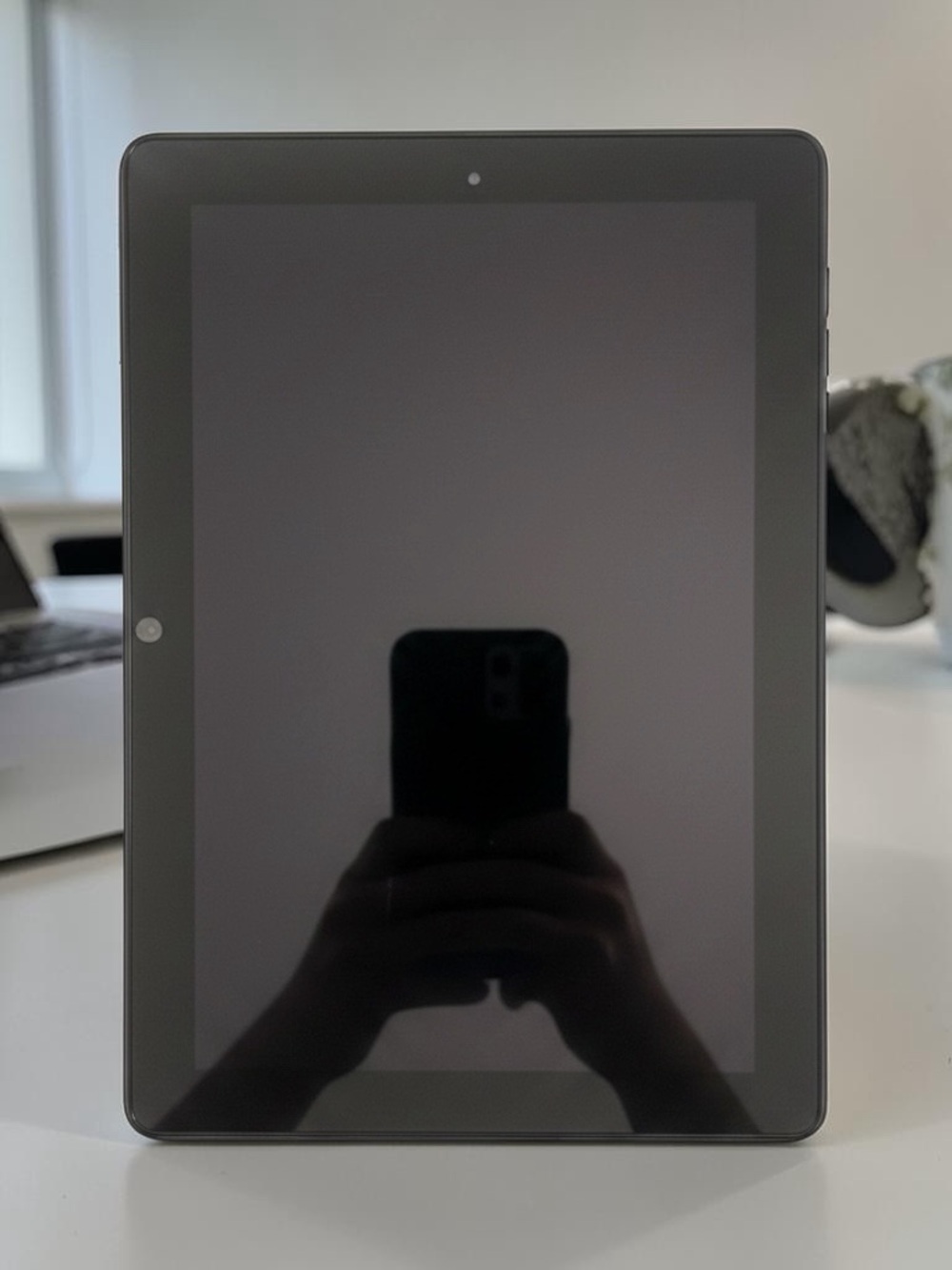 Black Rhino T8 Unlocked 32GB Tablet with Front Camera - Sleek Display